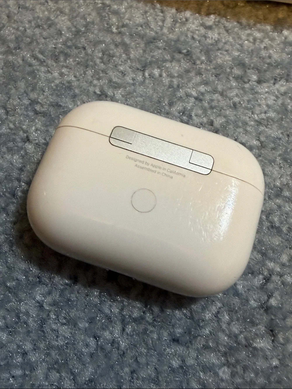 Apple AirPods Pro Noise-Cancelling Earbuds in White (For parts or repair)